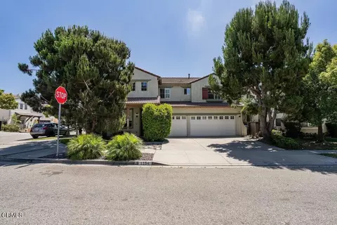 Exterior - 1154 N Lombard St, Oxnard, CA 93030 photo 2 of 10