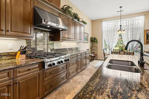 Kitchen - 7274 Hightop St, Moorpark, CA 93021 photo 5 of 8