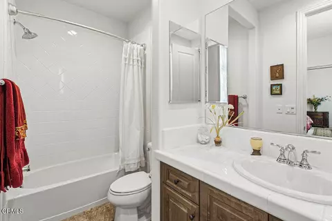 Bath - 7274 Hightop St, Moorpark, CA 93021 photo 9 of 10