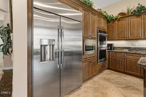 Kitchen - 7274 Hightop St, Moorpark, CA 93021 photo 6 of 8