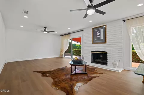 66 Paseo Esplendido, Camarillo, CA 93010 photo 12