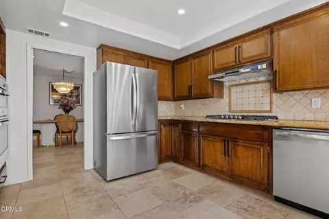 66 Paseo Esplendido, Camarillo, CA 93010 photo 16