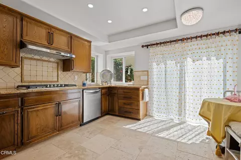 66 Paseo Esplendido, Camarillo, CA 93010 photo 14