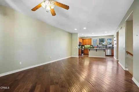 Living - 4505 Via Del Sol, Camarillo, CA 93012 photo 2 of 3