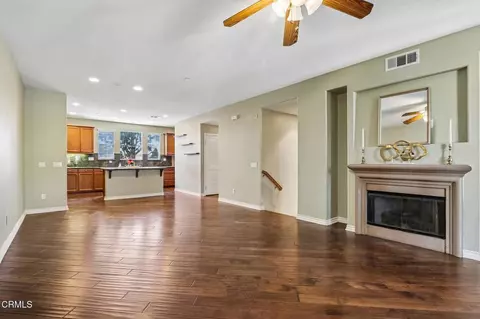 Living - 4505 Via Del Sol, Camarillo, CA 93012 photo 3 of 3