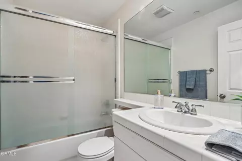 Bath - 4505 Via Del Sol, Camarillo, CA 93012 photo 1 of 6
