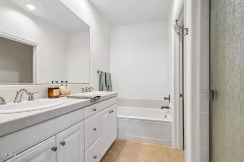 Bath - 4505 Via Del Sol, Camarillo, CA 93012 photo 3 of 6
