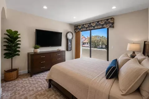 Bedroom - 2114 Vina Del Mar, Oxnard, CA 93035 photo 1 of 7