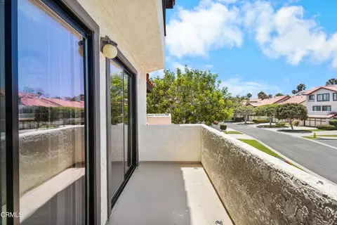 Exterior - 2114 Vina Del Mar, Oxnard, CA 93035 photo 3 of 7