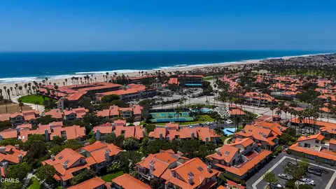 View/Area - 2114 Vina Del Mar, Oxnard, CA 93035 photo 1 of 4