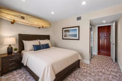 Bedroom - 2114 Vina Del Mar, Oxnard, CA 93035 photo 2 of 7