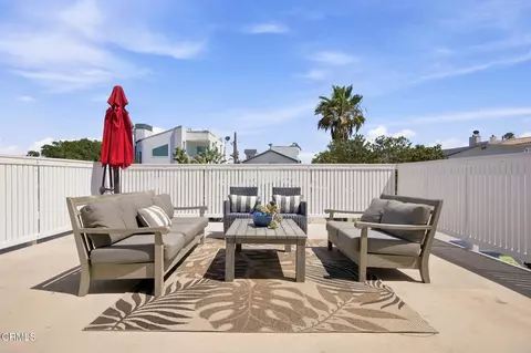 Exterior - 141 Glendale Ave, Oxnard, CA 93035 photo 4 of 10