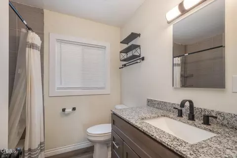Bath - 1109 Douglas Ave, Oxnard, CA 93030 photo 2 of 2