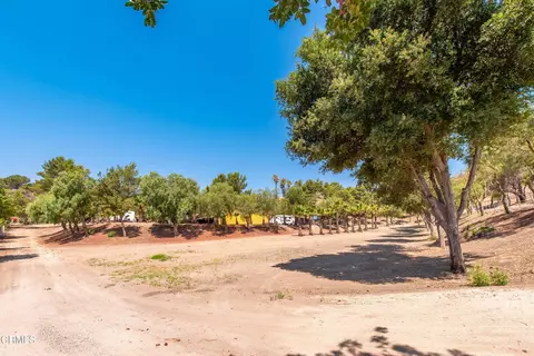 8450 Waters Rd, Moorpark, CA 93021 photo 25