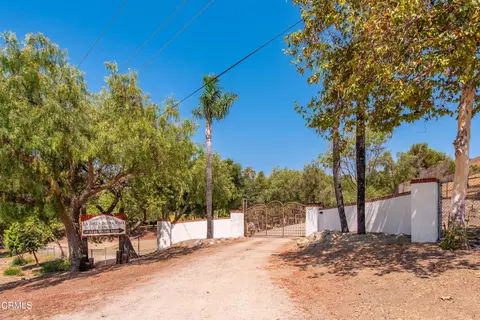 8450 Waters Rd, Moorpark, CA 93021 photo 3