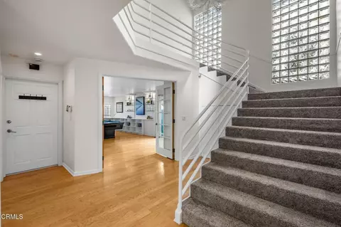 Entry Way - 2150 Napoli Dr, Oxnard, CA 93035 photo 6 of 10