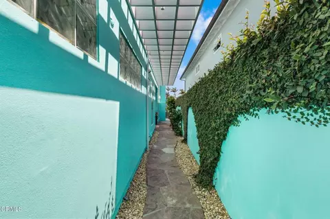 Entry Way - 2150 Napoli Dr, Oxnard, CA 93035 photo 1 of 10