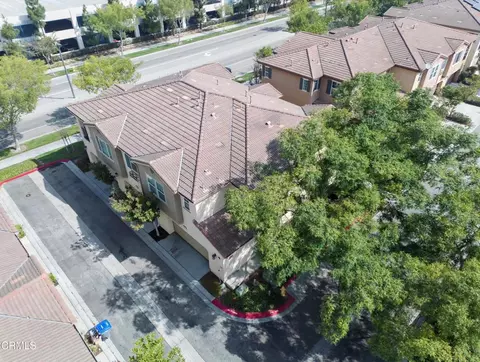 View/Area - 2704 Riverpark Blvd, Oxnard, CA 93036 photo 4 of 5