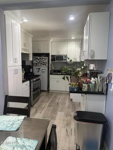 Kitchen - 210 Harding Ave, Oxnard, CA 93030 photo 1 of 2