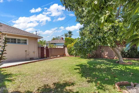 Exterior - 330 E Oakmont Dr, Montebello, CA 90640 photo 2 of 5
