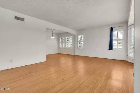 Living - 330 E Oakmont Dr, Montebello, CA 90640 photo 2 of 5