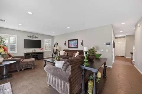 Entry Way - 672 Xanadu Way, Oxnard, CA 93036 photo 2 of 4