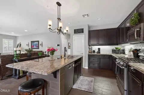 Kitchen - 672 Xanadu Way, Oxnard, CA 93036 photo 2 of 5