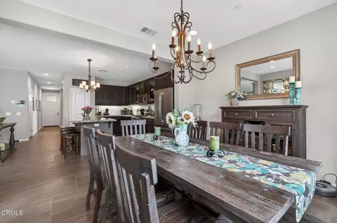 Dining - 672 Xanadu Way, Oxnard, CA 93036 photo 4 of 5