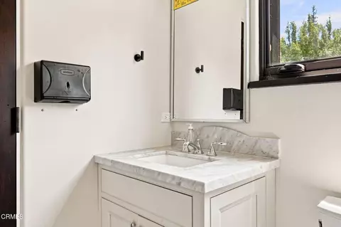 Bath - 1151 Glenview Rd, Montecito, CA 93108 photo 5 of 12