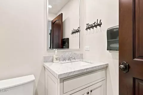 Bath - 1151 Glenview Rd, Montecito, CA 93108 photo 7 of 12