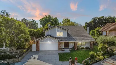 263 Fox Hills Dr, Thousand Oaks, CA 91361