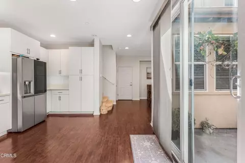Entry Way - 753 Forest Park Blvd, Oxnard, CA 93036 photo 1 of 3