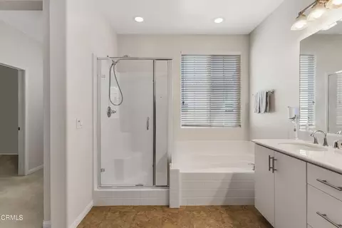 Bath - 753 Forest Park Blvd, Oxnard, CA 93036 photo 5 of 7