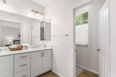 Bath - 753 Forest Park Blvd, Oxnard, CA 93036 photo 6 of 7