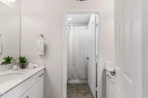 Bath - 753 Forest Park Blvd, Oxnard, CA 93036 photo 3 of 7