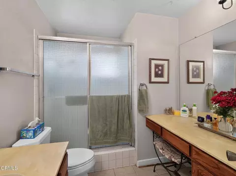 Bath - 2163 Palos Ct, Thousand Oaks, CA 91320 photo 5 of 6