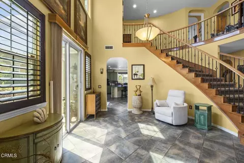 Entry Way - 3418 Glen Abbey Ln, Oxnard, CA 93036 photo 4 of 12