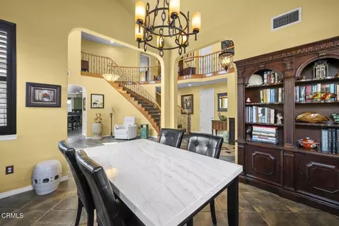 Dining - 3418 Glen Abbey Ln, Oxnard, CA 93036 photo 3 of 3