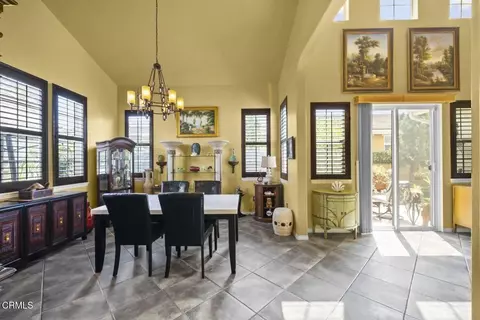 Dining - 3418 Glen Abbey Ln, Oxnard, CA 93036 photo 2 of 3
