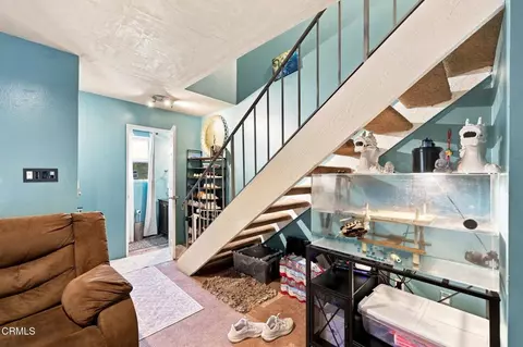 Entry Way - 2033 Miramar Walk, Oxnard, CA 93035 photo 1 of 1