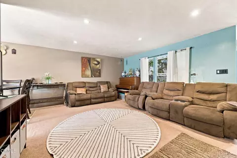Living - 2033 Miramar Walk, Oxnard, CA 93035 photo 2 of 3
