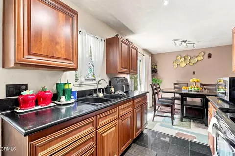 Kitchen - 2033 Miramar Walk, Oxnard, CA 93035 photo 3 of 4