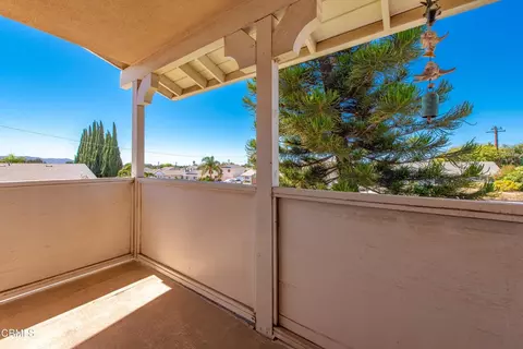 Exterior - 1820 Temple Ave, Camarillo, CA 93010 photo 5 of 9