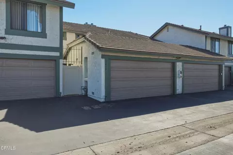 Exterior - 3454 Olds Rd, Oxnard, CA 93033 photo 1 of 3