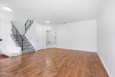 Living - 3454 Olds Rd, Oxnard, CA 93033 photo 2 of 2