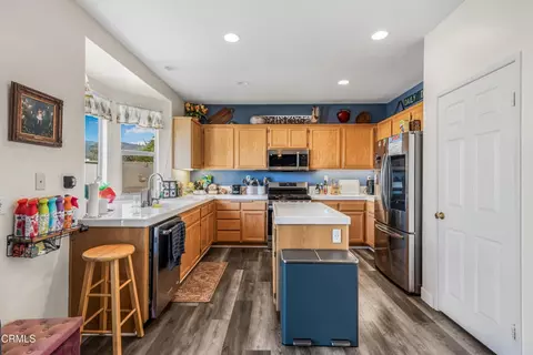 Kitchen - 936 Hinckley Ln, Fillmore, CA 93015 photo 1 of 4