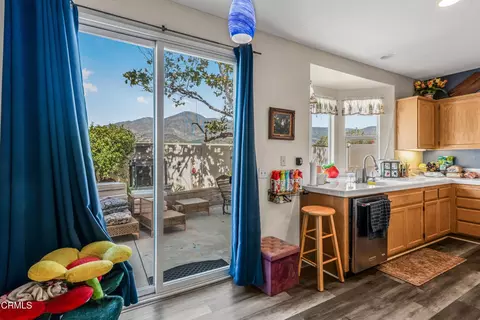 Kitchen - 936 Hinckley Ln, Fillmore, CA 93015 photo 4 of 4