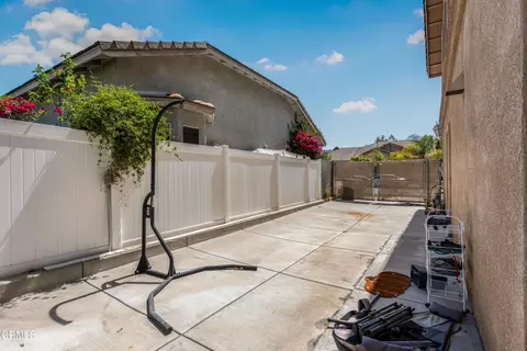 Exterior - 936 Hinckley Ln, Fillmore, CA 93015 photo 7 of 9