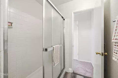 Bath - 2079 Covington Ave, Simi Valley, CA 93065 photo 4 of 4