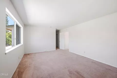 Living - 2079 Covington Ave, Simi Valley, CA 93065 photo 9 of 9